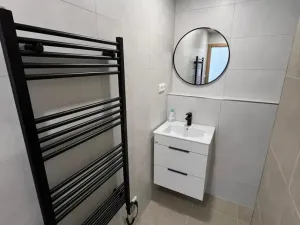 Pronájem bytu 3+1, Karlovy Vary - Stará Role, Hlávkova, 67 m2