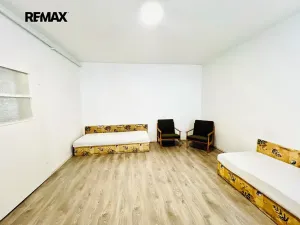 Prodej rodinného domu, Vacenovice, 215 m2