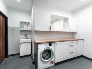 Prodej komerční nemovitosti, Zbýšov, Na drahách, 549 m2