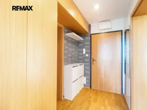 Prodej bytu 2+kk, Hostivice, Žitná, 52 m2
