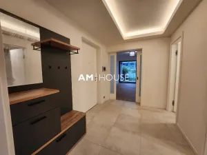 Pronájem bytu 2+kk, Praha - Libeň, Menclova, 69 m2