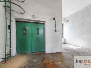 Prodej obchodního prostoru, Varnsdorf, Dvořákova, 7660 m2