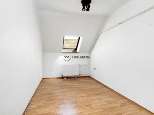 Prodej obchodního prostoru, Kamenice nad Lipou, Masarykova, 390 m2