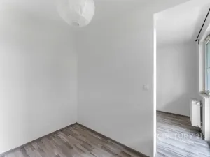 Prodej bytu 1+kk, Praha - Háje, Jurkovičova, 35 m2