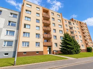 Prodej bytu 3+1, Karlovy Vary, Úvalská, 83 m2