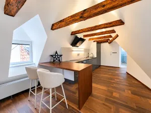 Pronájem apartmánu, Praha - Malá Strana, Malostranské náměstí, 117 m2