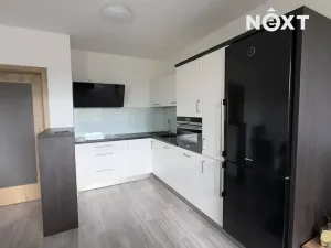 Pronájem bytu 3+kk, České Budějovice, Stradonická, 69 m2