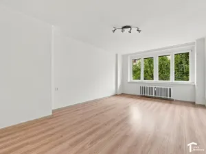 Prodej bytu 3+1, Pardubice - Zelené Předměstí, Sladkovského, 74 m2
