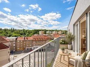 Prodej bytu 2+kk, Praha - Vysočany, Skloněná, 74 m2