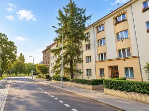 Prodej bytu 1+kk, Praha - Dejvice, Zikova, 64 m2