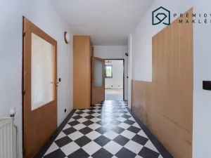 Prodej rodinného domu, Liběšice - Dobříčany, 200 m2