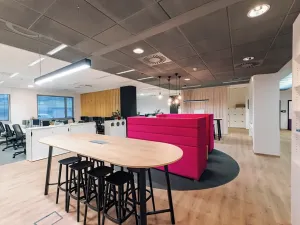 Pronájem kanceláře, Brno, Veveří, 950 m2