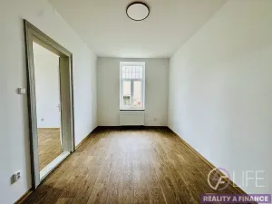 Pronájem bytu 2+1, Roztoky u Jilemnice, 63 m2