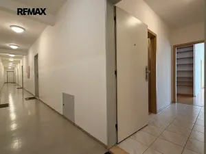 Pronájem bytu 2+kk, Praha - Letňany, Chotěšovská, 48 m2