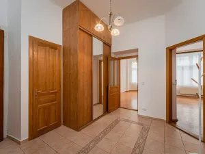 Pronájem bytu 3+1, Praha - Staré Město, Bílkova, 94 m2