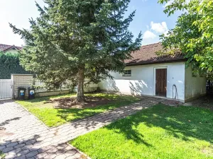 Prodej rodinného domu, Dolní Břežany, 270 m2