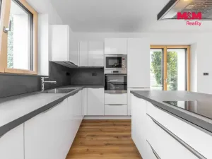 Prodej rodinného domu, Černá Hora, Na Prášilkách, 258 m2
