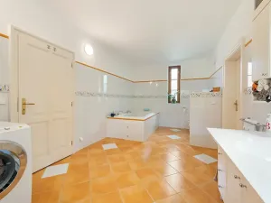 Prodej vícegeneračního domu, Pelhřimov, 300 m2