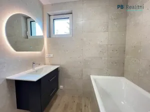 Prodej rodinného domu, Očihov, 145 m2