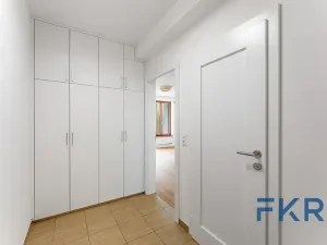 Pronájem bytu 3+kk, Praha - Hloubětín, K náhonu, 68 m2
