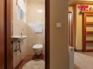 Prodej rodinného domu, Nová Role, Chodovská, 160 m2