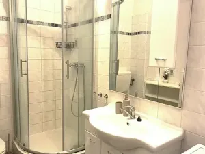 Prodej bytu 1+kk, Praha - Vinohrady, Šrobárova, 20 m2