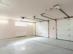 Pronájem rodinného domu, Benátky, 241 m2