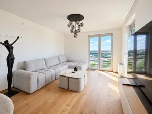 Prodej bytu 3+kk, Praha, U Dívčích hradů, 123 m2