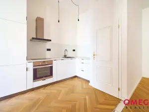 Prodej bytu 2+kk, Praha - Bubeneč, U studánky, 64 m2