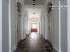 Pronájem bytu 3+kk, Praha - Karlín, U nádražní lávky, 101 m2