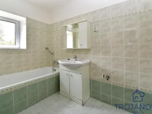 Pronájem rodinného domu, Benešov, Nezvalova, 250 m2
