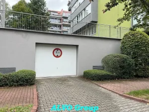Pronájem garážového stání, Praha - Troja, K Haltýři, 14 m2