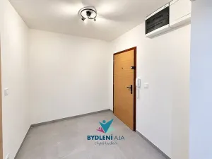 Pronájem bytu 2+kk, Ústí nad Labem, Anežky České, 49 m2