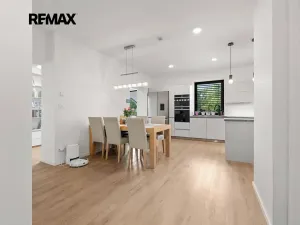 Pronájem bytu 5+kk, Říčany, Táborská, 199 m2