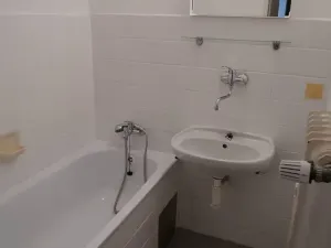 Pronájem bytu 2+1, Praha - Podolí, Podolská, 67 m2