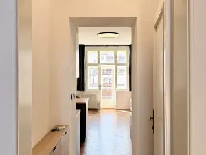 Pronájem bytu 1+kk, Praha - Nové Město, Na výtoni, 36 m2