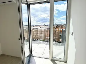 Pronájem bytu 2+kk, Brno, Porhajmova, 55 m2
