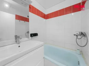 Prodej bytu 2+kk, Teplice - Trnovany, Antonína Sochora, 40 m2