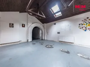 Pronájem restaurace, Praha - Letňany, Beranových, 161 m2