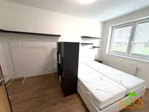 Pronájem bytu 2+kk, Plzeň, Vochovská, 43 m2