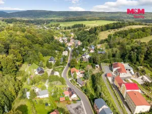 Prodej chalupy, Petrovice, 519 m2