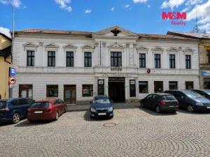Pronájem restaurace, Kostelec nad Černými lesy - Kostelec nad Černými Lesy, náměstí Smiřických, 188 m2