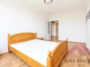 Pronájem bytu 2+kk, Praha - Řepy, Makovského, 40 m2