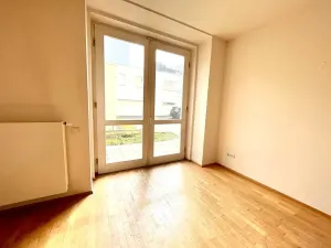 Pronájem bytu 2+kk, Praha - Holešovice, Ortenovo náměstí, 75 m2