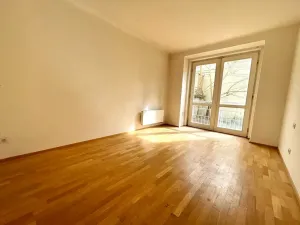 Pronájem bytu 2+kk, Praha - Holešovice, Ortenovo náměstí, 75 m2