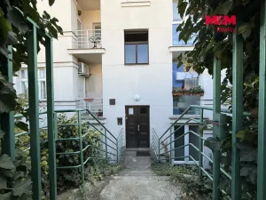 Pronájem bytu 1+kk, Praha - Smíchov, Xaveriova, 60 m2