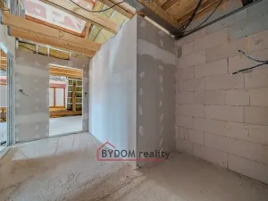 Prodej bytu 3+kk, Líšťany, 82 m2