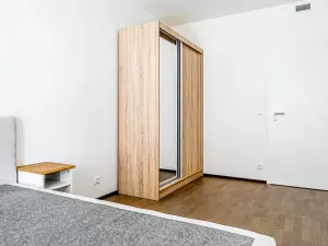 Pronájem bytu 2+kk, Praha - Vysočany, Fafkových, 54 m2