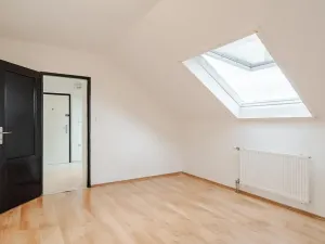 Prodej bytu 2+1, Praha - Kunratice, U zeleného ptáka, 67 m2