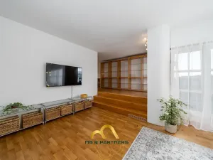 Pronájem bytu 3+kk, Praha - Vinohrady, Pod Karlovem, 85 m2